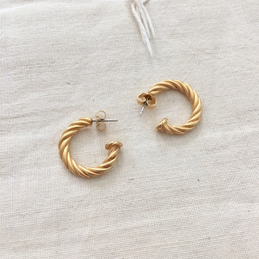 Vintage Gold Rope Twist Hoop Earrings